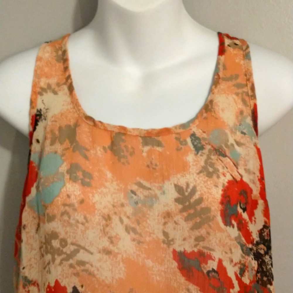 Charming Charlie ladies floral tank top. Size medium. - Picture 2 of 6